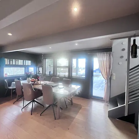 Villaer Modern Luxplace With Northern Light View