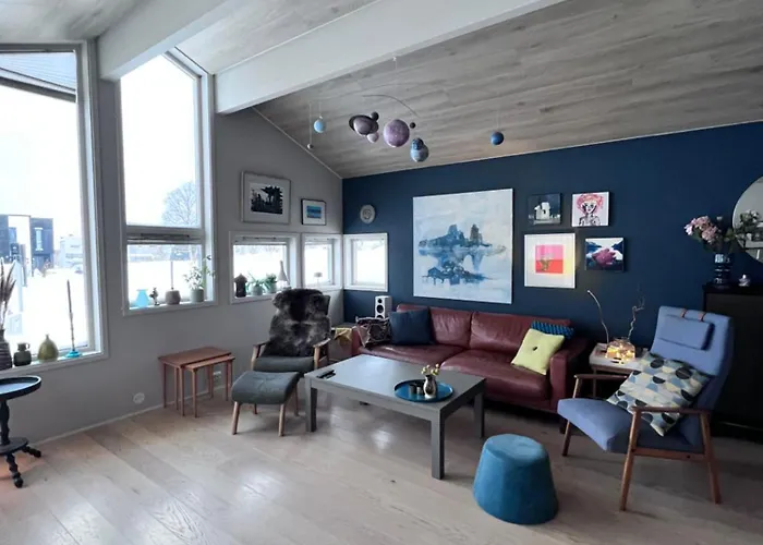 Comfy, Modern Place With View