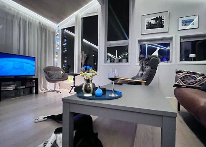 Comfy, Modern Place With View Tromso