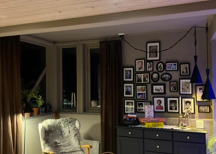 Comfy, Modern Place With View * Tromsø