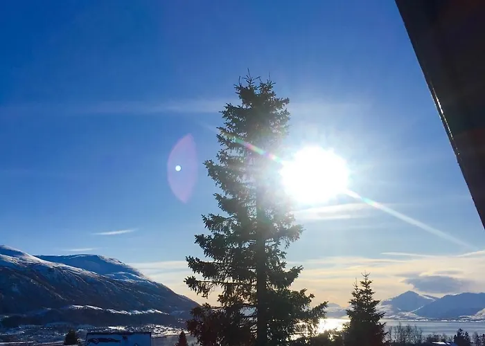 Comfy, Modern Place With View Villa *