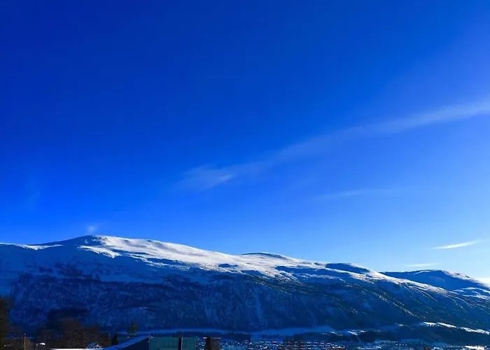 Comfy, Modern Place With View Villa *