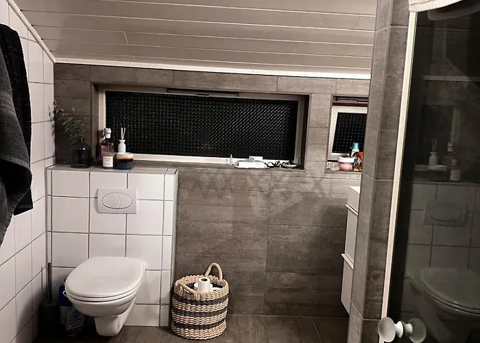 Comfy, Modern Place With View * Tromsø